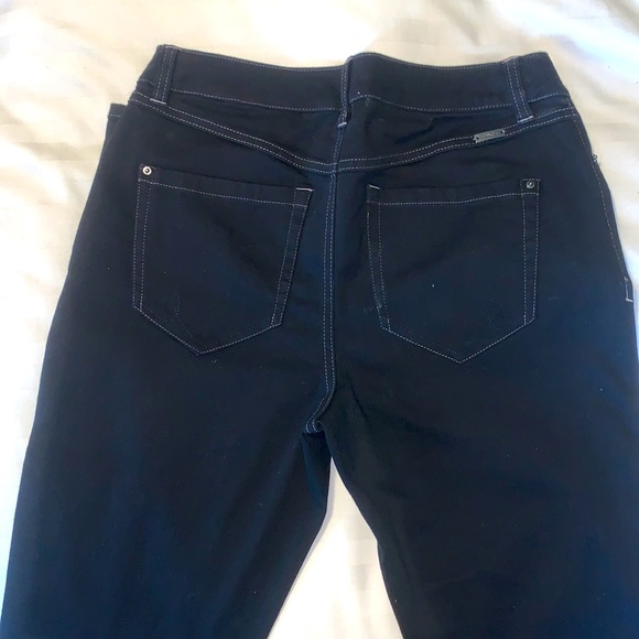 Women’s INC Black Skinny Leg Jeans/Regular Fit - Picture 4 of 6